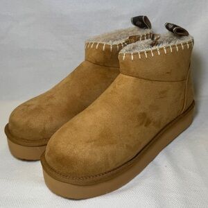 Muk‎ Luks Cozy Augie Bootie Tan Ankle Boots Size 10 NWT